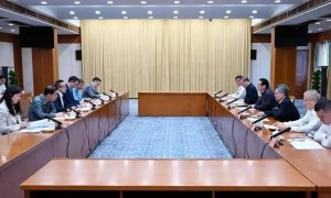 阿里千问内外交困，马云更频繁的现身