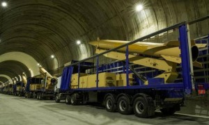 伊朗要开始动真格了？伊斯兰革命卫队放话：“弹头不够一吨重的导弹不发”！