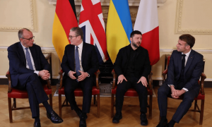 红军城乌军“胜利”大撤退，俄罗斯包围行动扑了空，城区移交工作顺利进行中