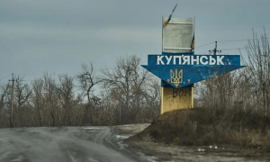 破鼓众人捶，泽连斯基被美国逼到角落，盟友火速和乌克兰划清界限！