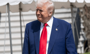 局势反转！哈梅内伊接班人夺权，死磕美以，对中国经济有何影响？